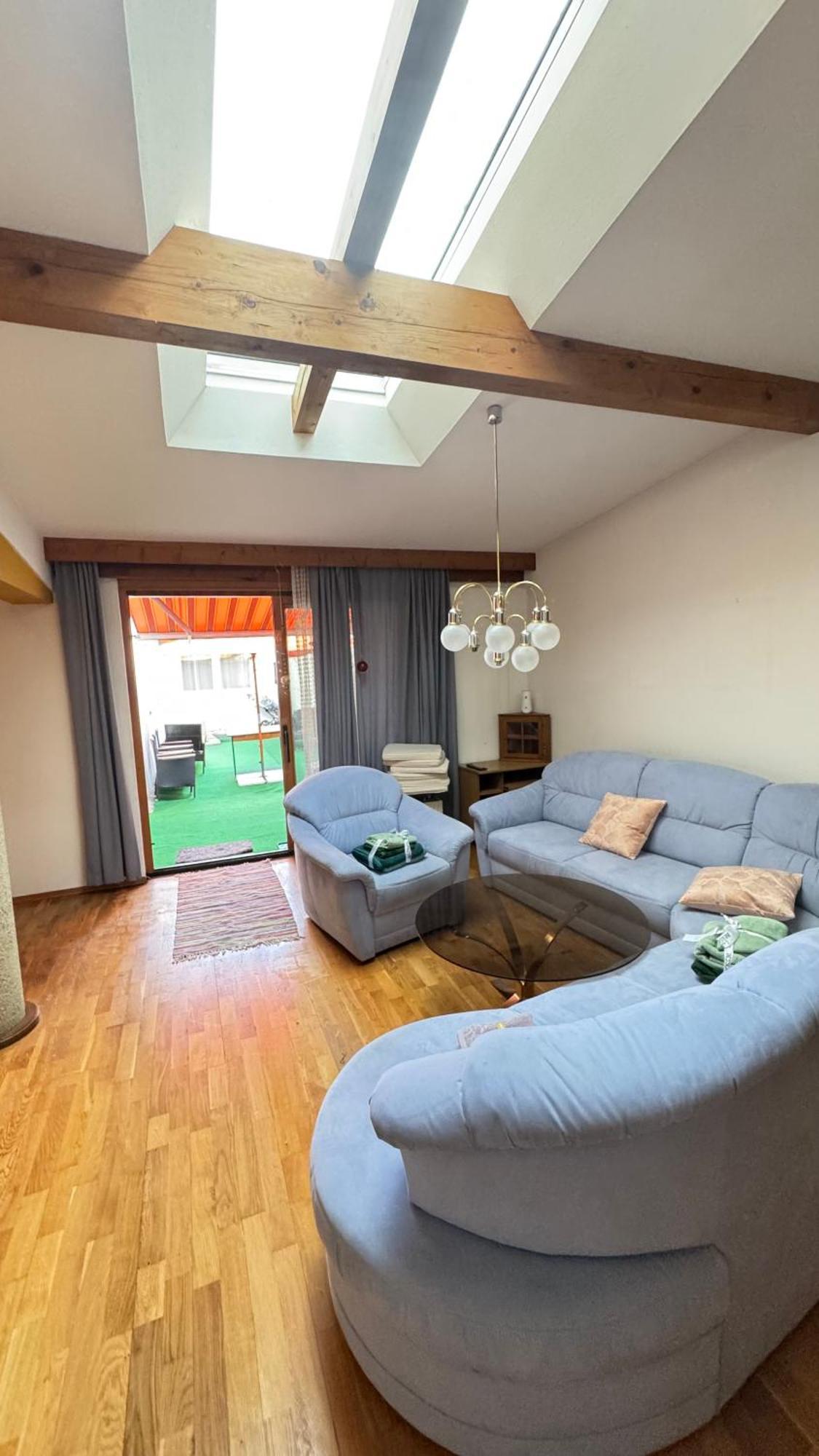 110 Sqm Family With Generous Private Outdoor Area Appartamento *
